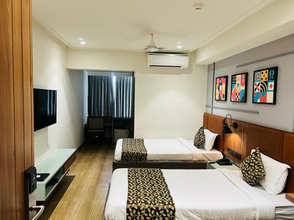 The Lemon Grass Hotel Gandhinagar Dış mekan fotoğraf