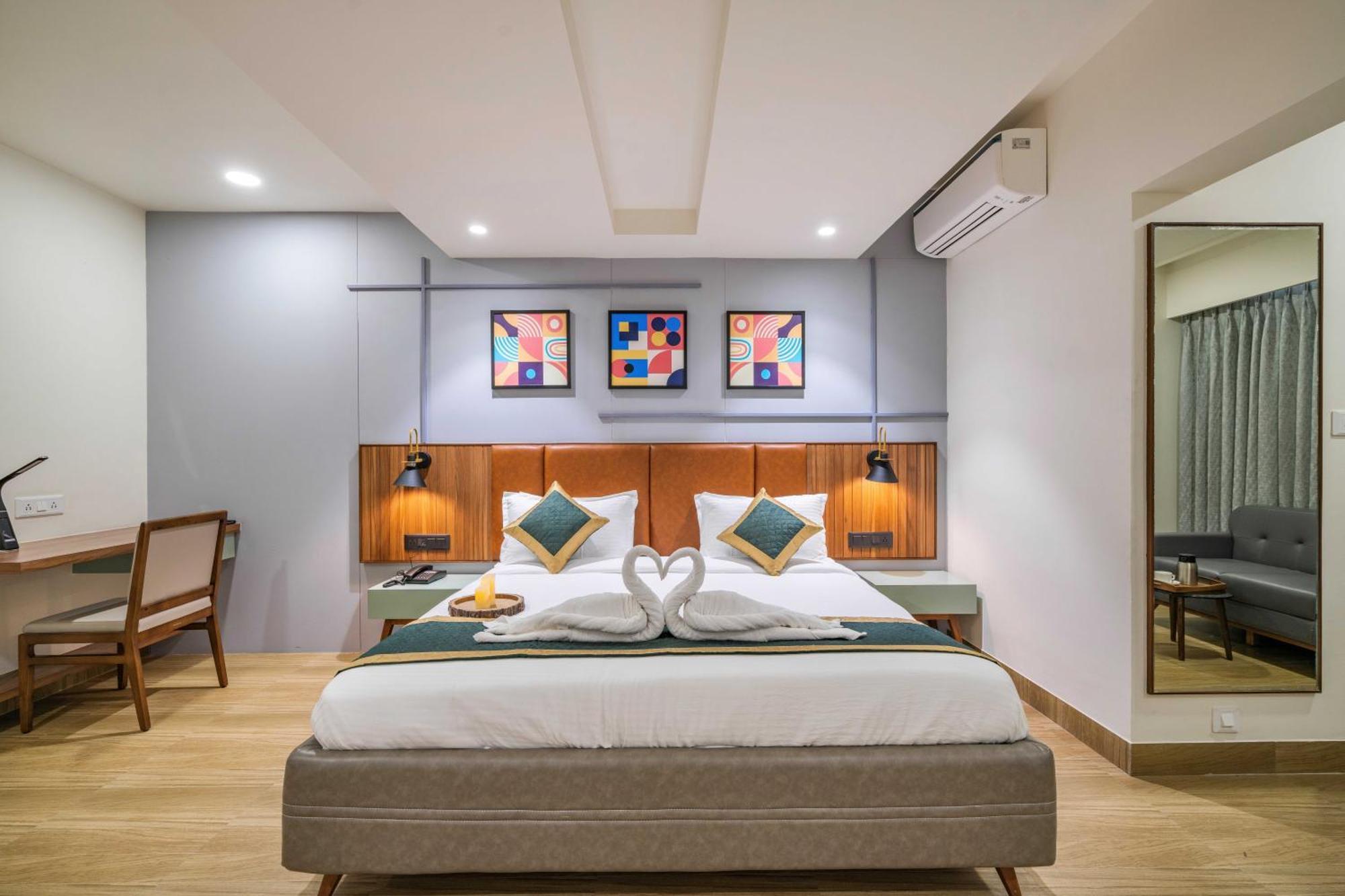 The Lemon Grass Hotel Gandhinagar Dış mekan fotoğraf