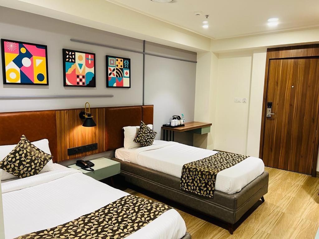 The Lemon Grass Hotel Gandhinagar Dış mekan fotoğraf