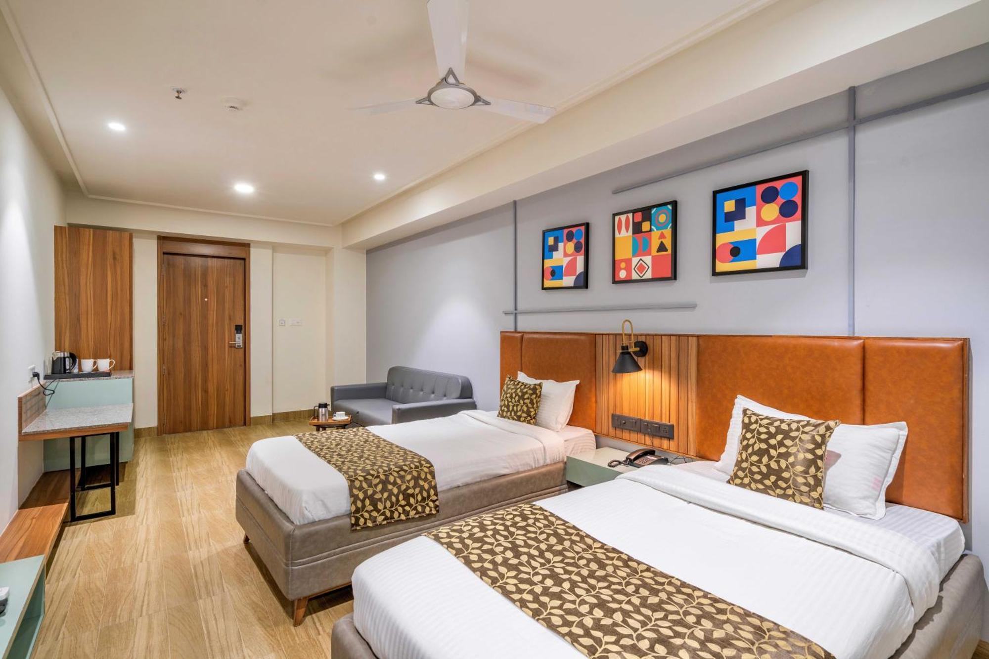 The Lemon Grass Hotel Gandhinagar Dış mekan fotoğraf
