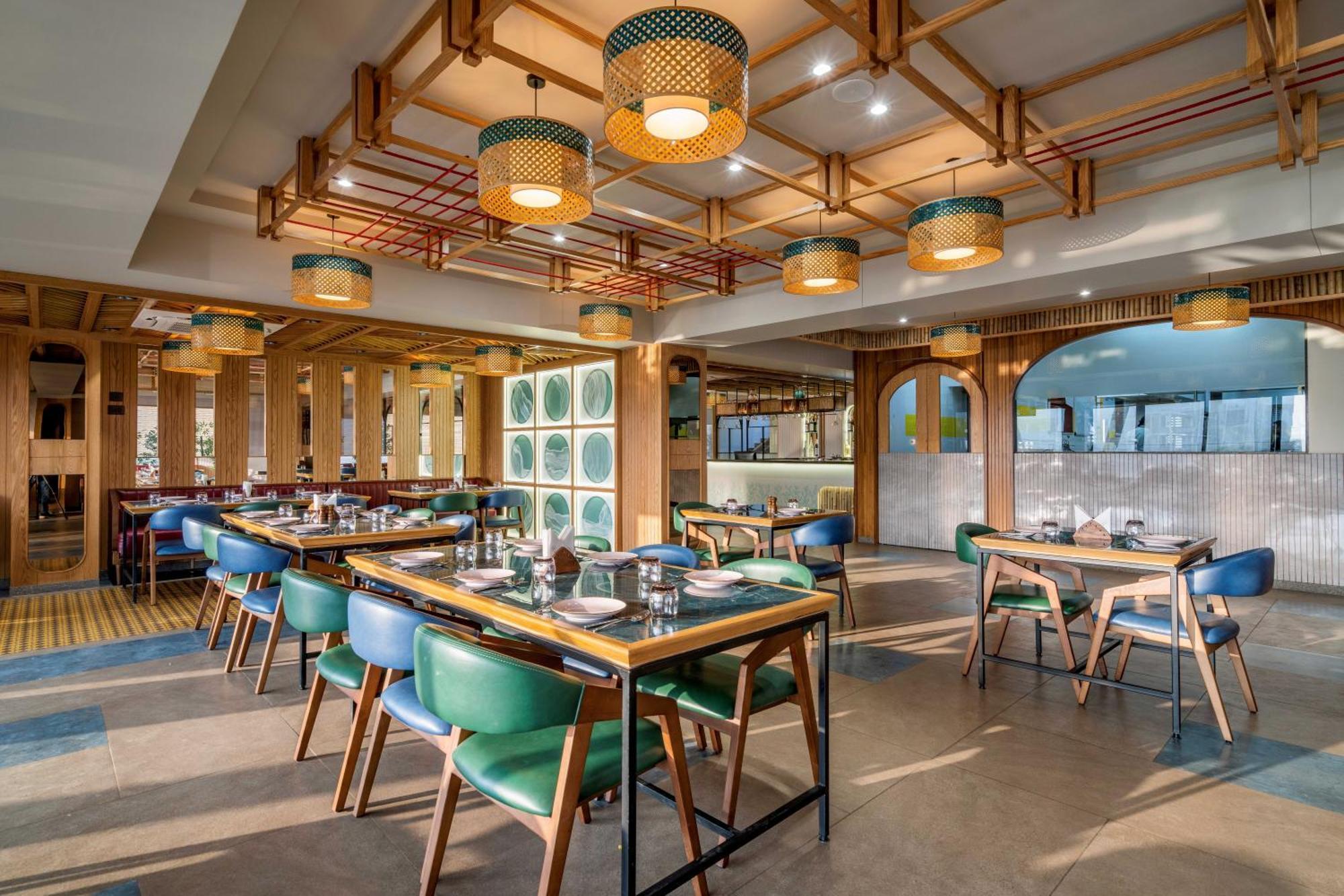 The Lemon Grass Hotel Gandhinagar Dış mekan fotoğraf